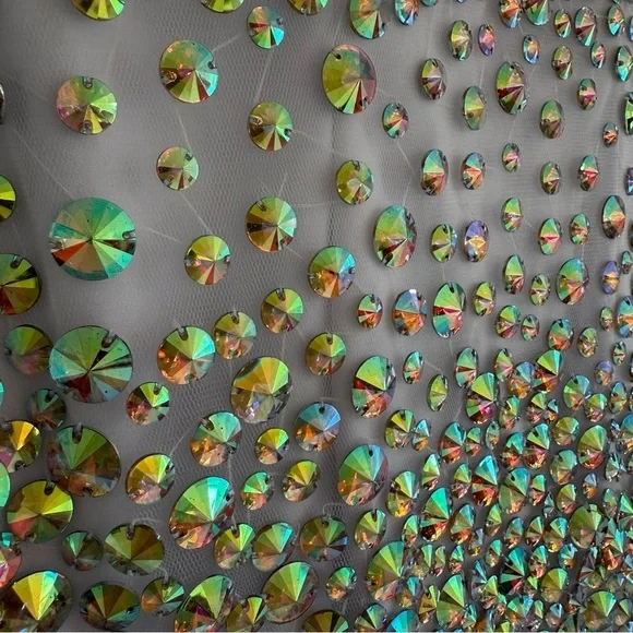 VIENNA Embellished Rhinestone Bodycon Cocktail Dress Iridescent Size 10 - Picture 5 of 12